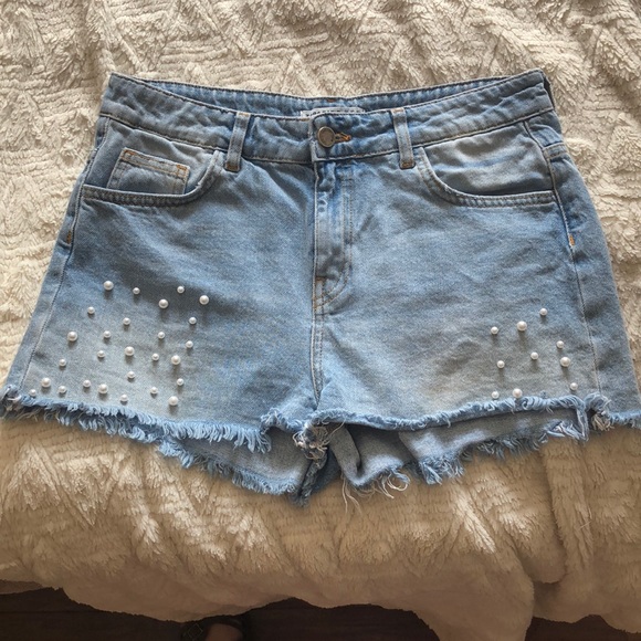 Zara Pants - Pearl Detailed Zara High Waisted Shorts